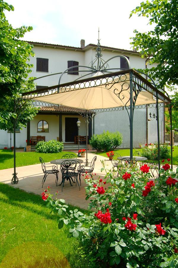 Albergo Ristorante Sapori Tole Exterior foto