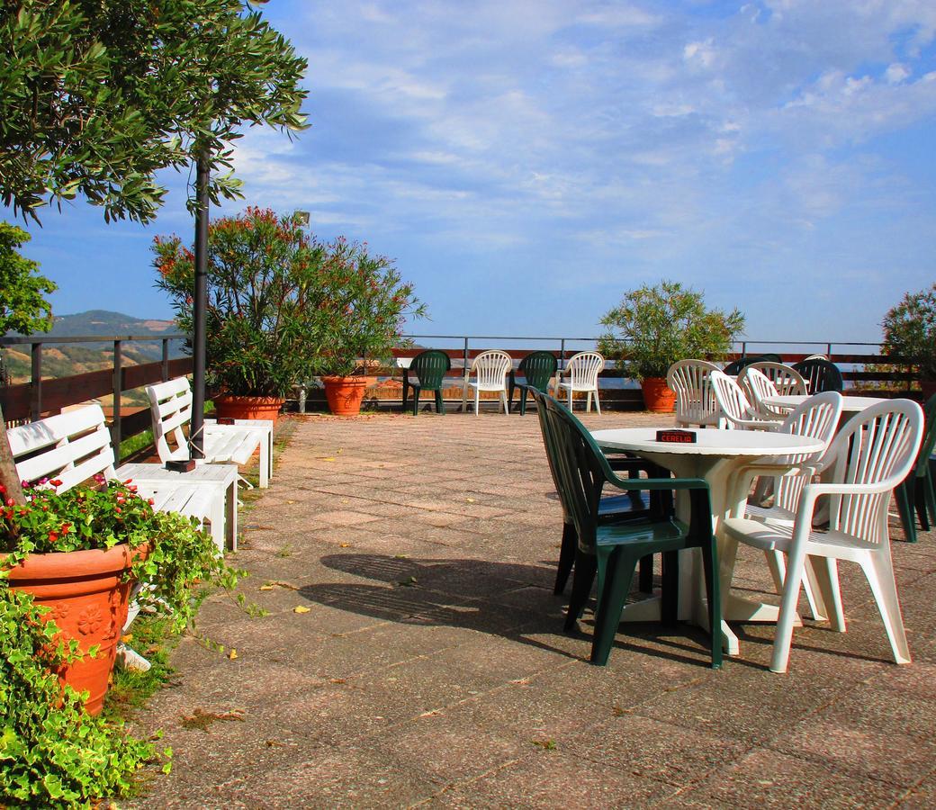 Albergo Ristorante Sapori Tole Exterior foto