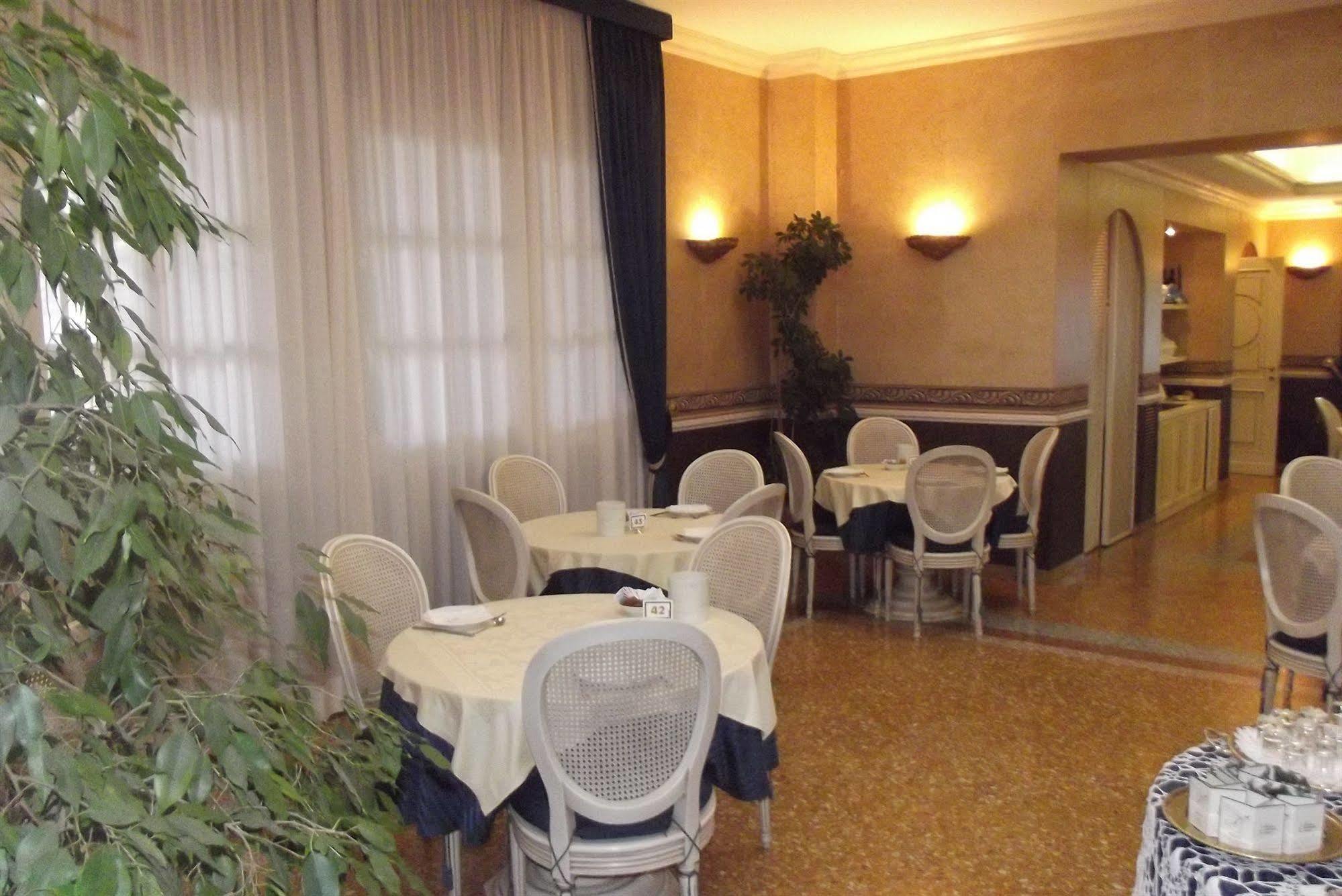 Albergo Ristorante Sapori Tole Exterior foto
